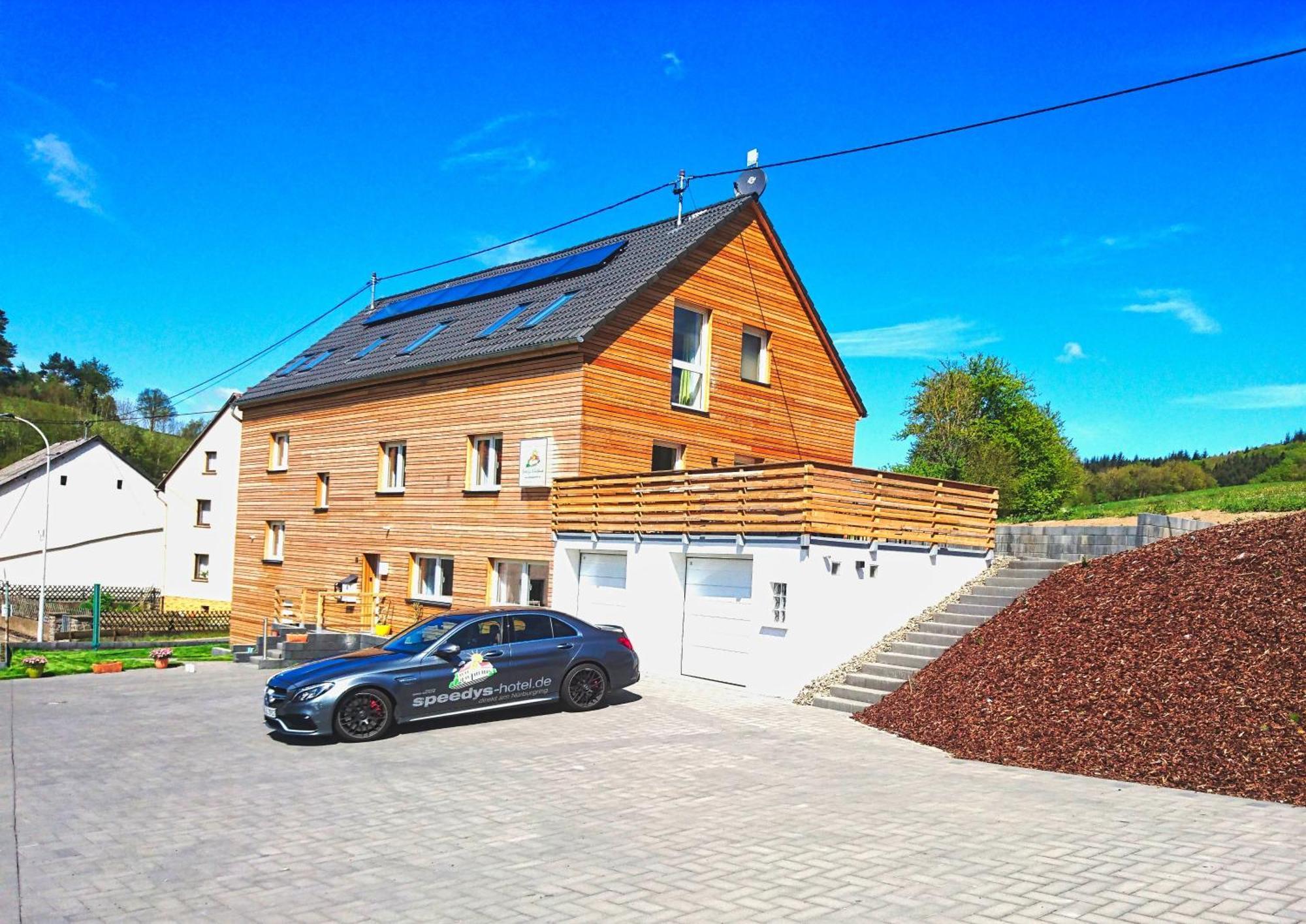 Speedys Gästehaus am Brünnchen Herresbach Exterior foto